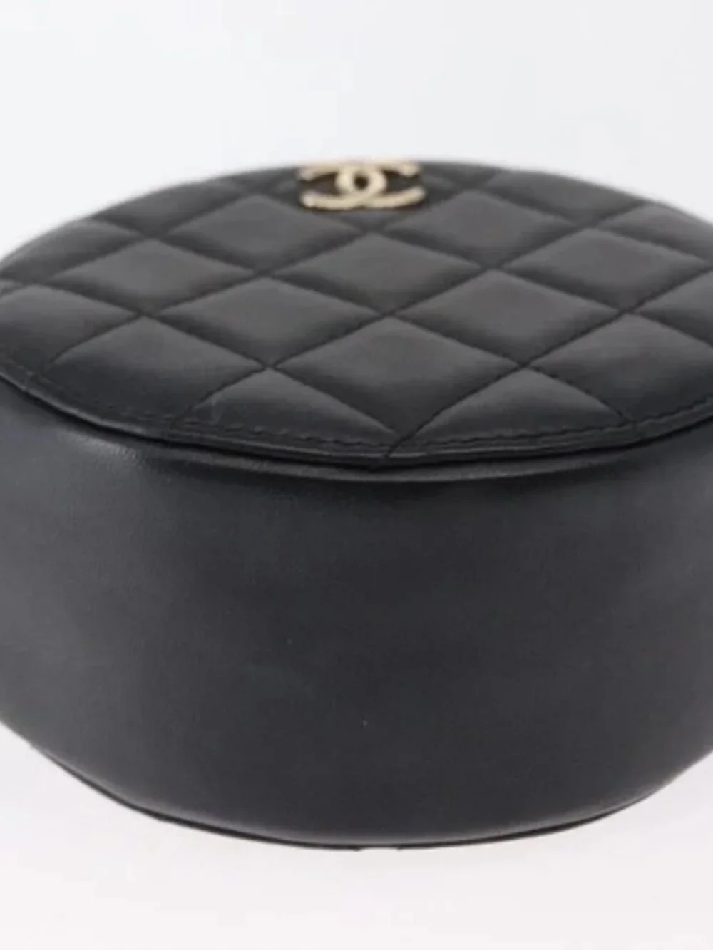 CHANEL brand	chanel color	black